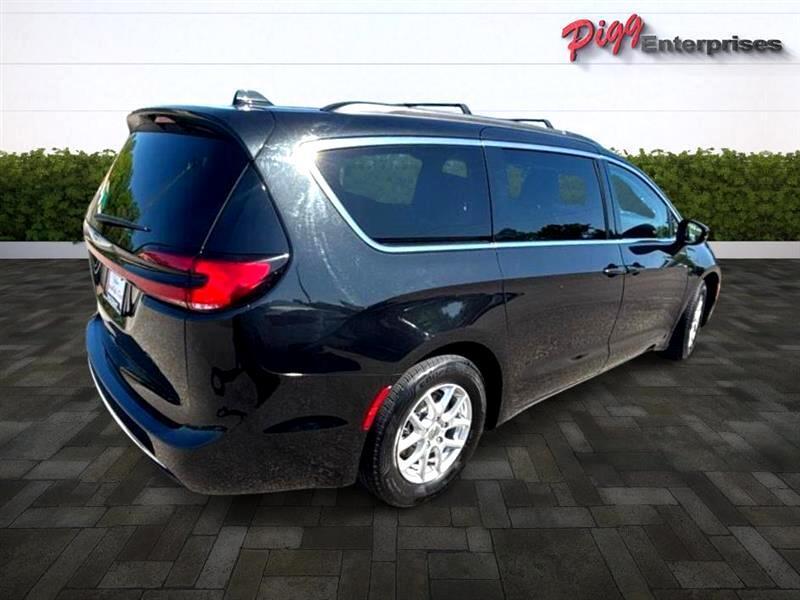 used 2022 Chrysler Pacifica car, priced at $22,433