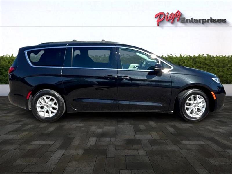 used 2022 Chrysler Pacifica car, priced at $22,433