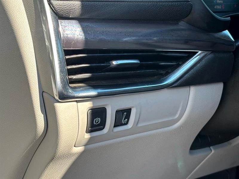 used 2019 Cadillac XT4 car, priced at $20,978