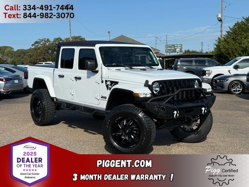 used 2021 Jeep Gladiator car, priced at $30,766