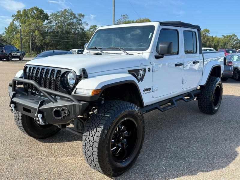 used 2021 Jeep Gladiator car, priced at $30,766