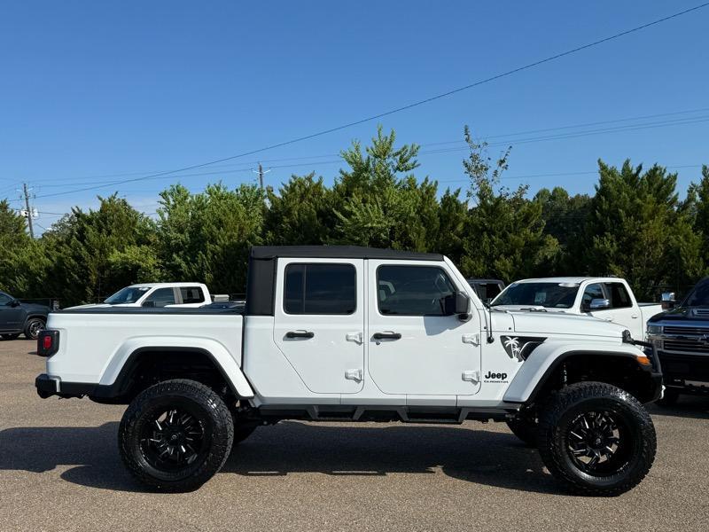 used 2021 Jeep Gladiator car, priced at $30,766