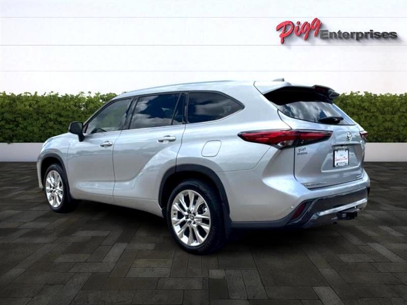 used 2024 Toyota Highlander car, priced at $47,966