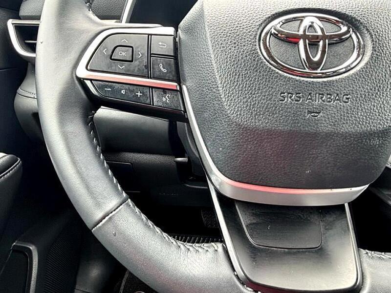 used 2024 Toyota Highlander car, priced at $43,466