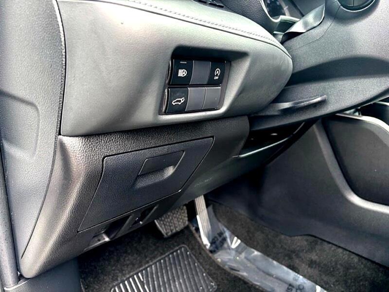 used 2024 Toyota Highlander car, priced at $43,466
