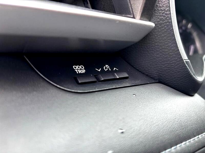 used 2024 Toyota Highlander car, priced at $43,466