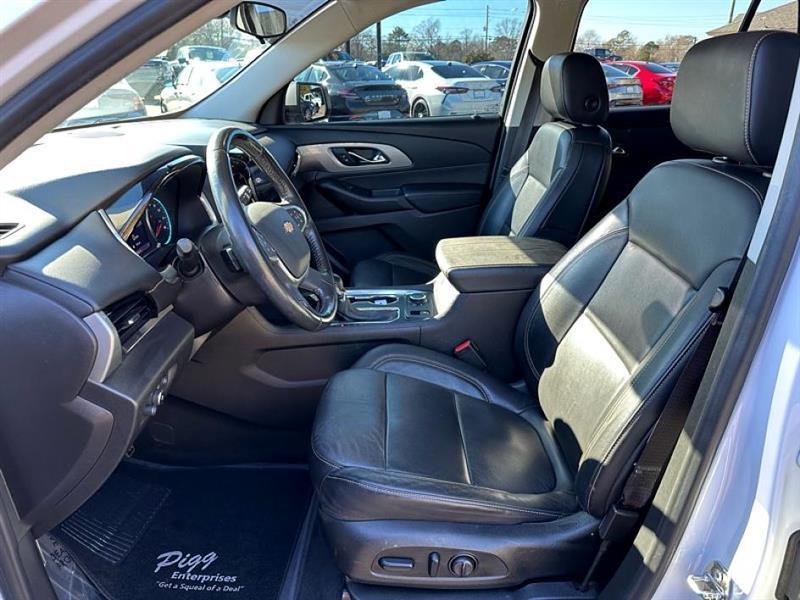 used 2021 Chevrolet Traverse car, priced at $23,944