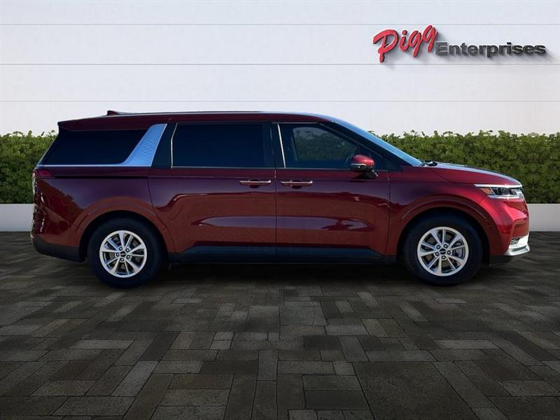 used 2023 Kia Carnival car, priced at $28,988