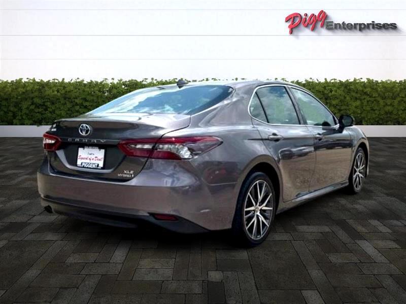 used 2022 Toyota Camry Hybrid car, priced at $27,566