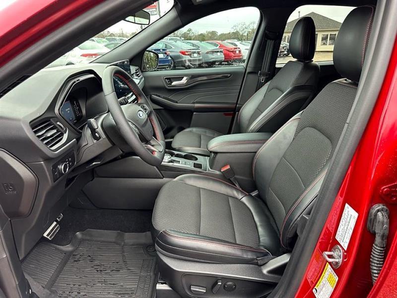 used 2023 Ford Escape car, priced at $25,488