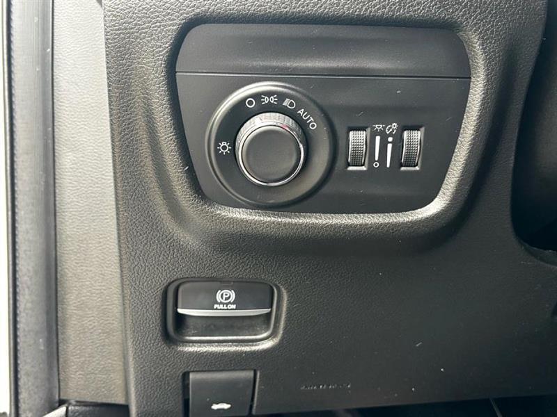 used 2023 Jeep Grand Cherokee L car, priced at $23,866