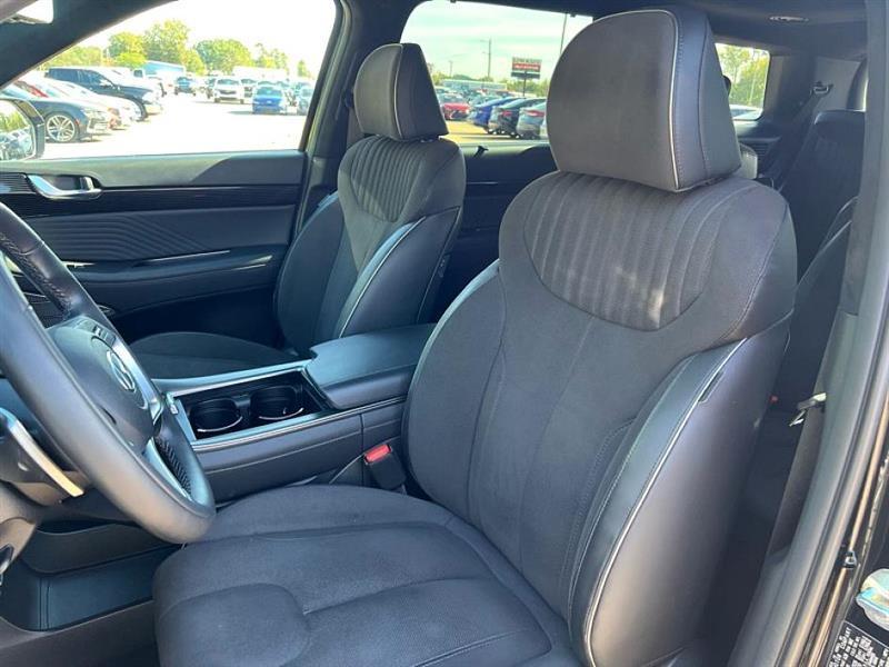 used 2025 Hyundai Palisade car, priced at $44,977