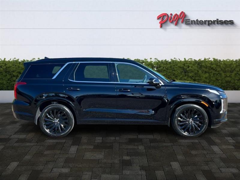 used 2025 Hyundai Palisade car, priced at $44,977