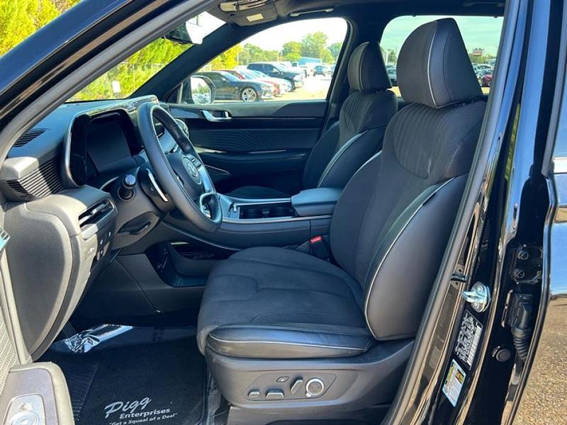 used 2025 Hyundai Palisade car, priced at $44,977