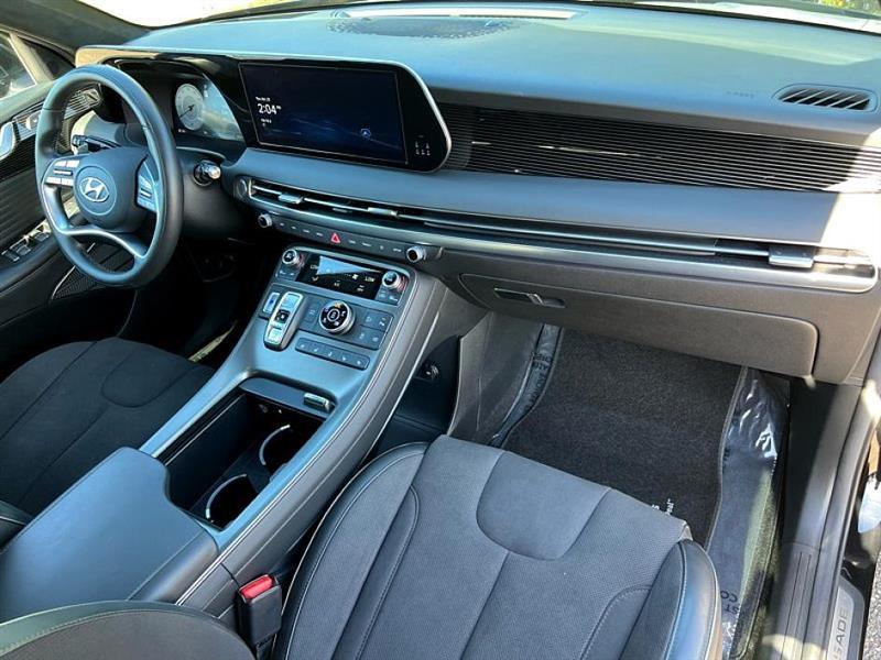 used 2025 Hyundai Palisade car, priced at $44,977