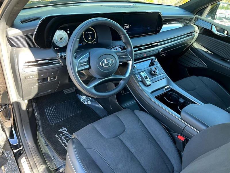 used 2025 Hyundai Palisade car, priced at $44,977