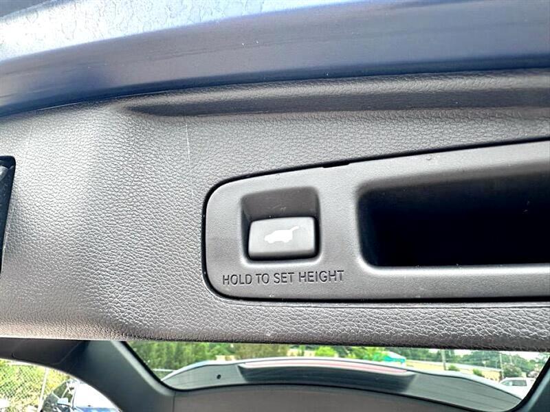used 2022 Honda CR-V Hybrid car, priced at $29,678
