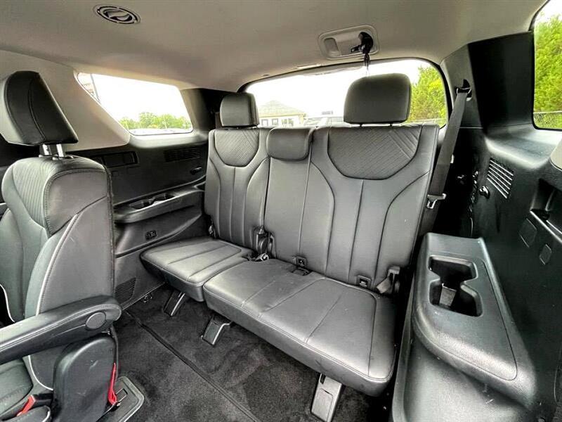 used 2024 Hyundai Palisade car, priced at $34,966
