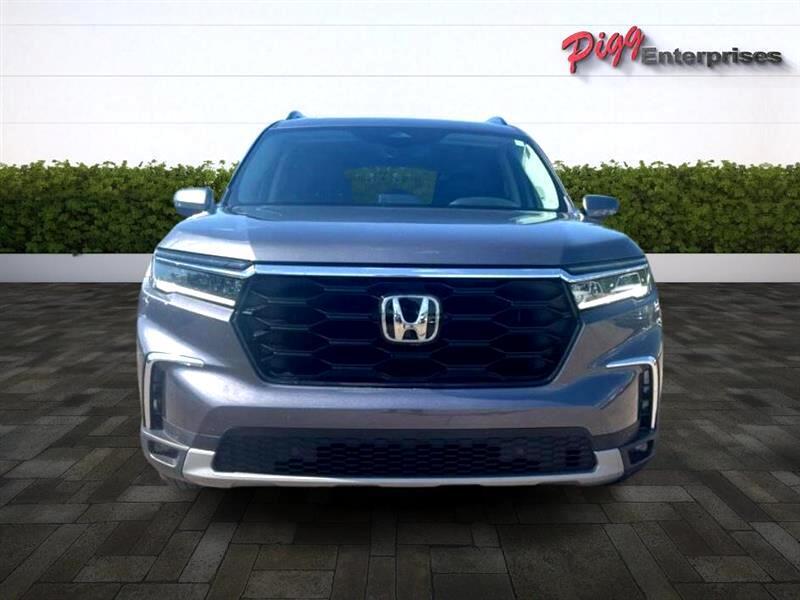 used 2025 Honda Pilot car, priced at $43,966