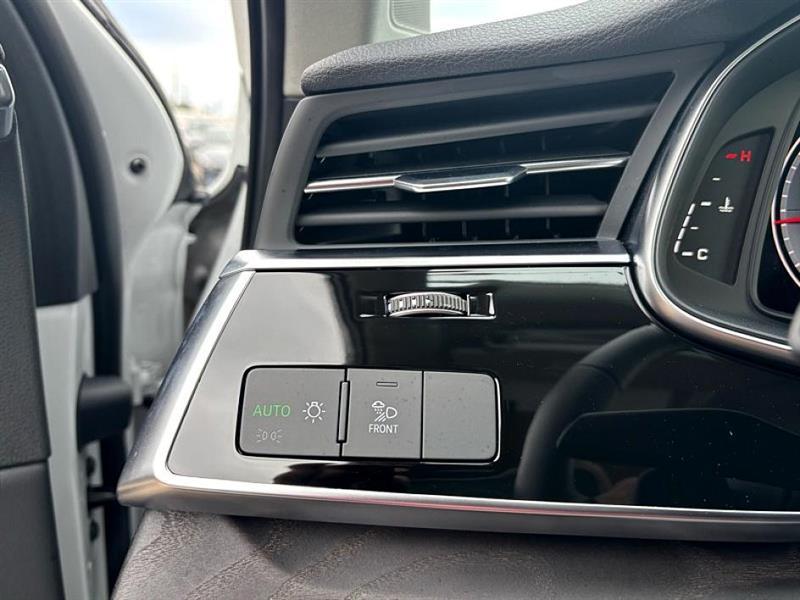 used 2025 Audi Q7 car, priced at $50,921