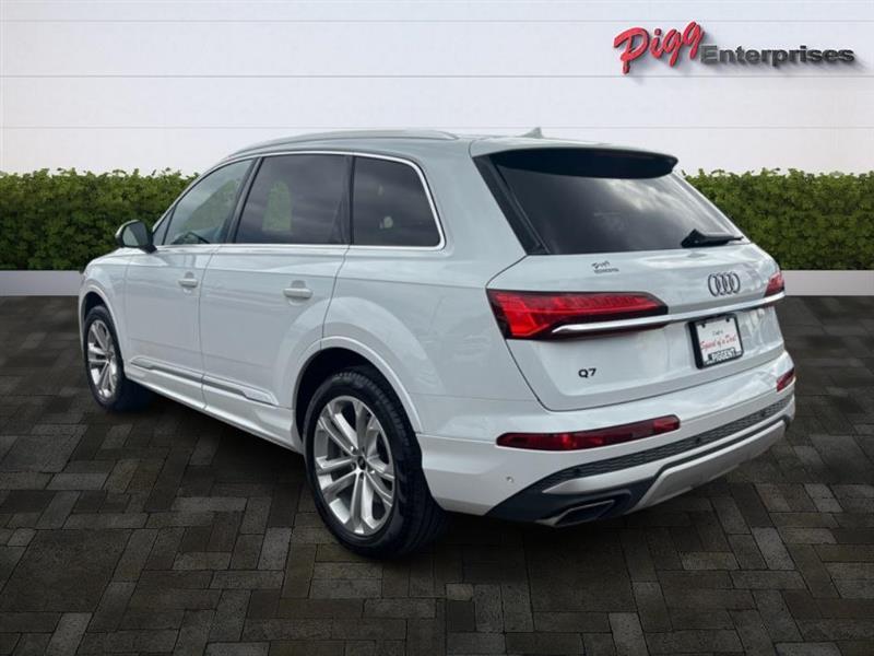used 2025 Audi Q7 car, priced at $50,921