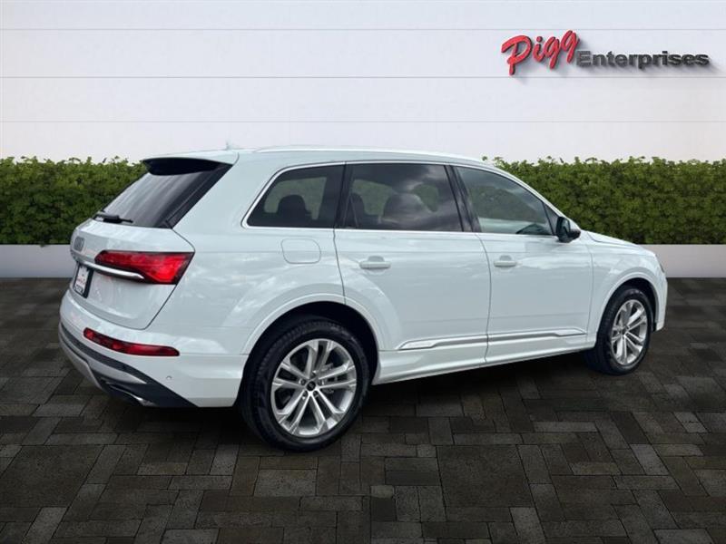 used 2025 Audi Q7 car, priced at $50,921