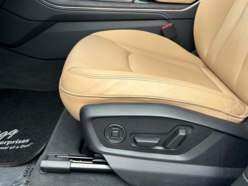 used 2025 Audi Q7 car, priced at $50,921