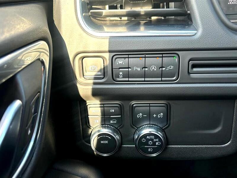 used 2021 GMC Yukon XL car, priced at $49,966