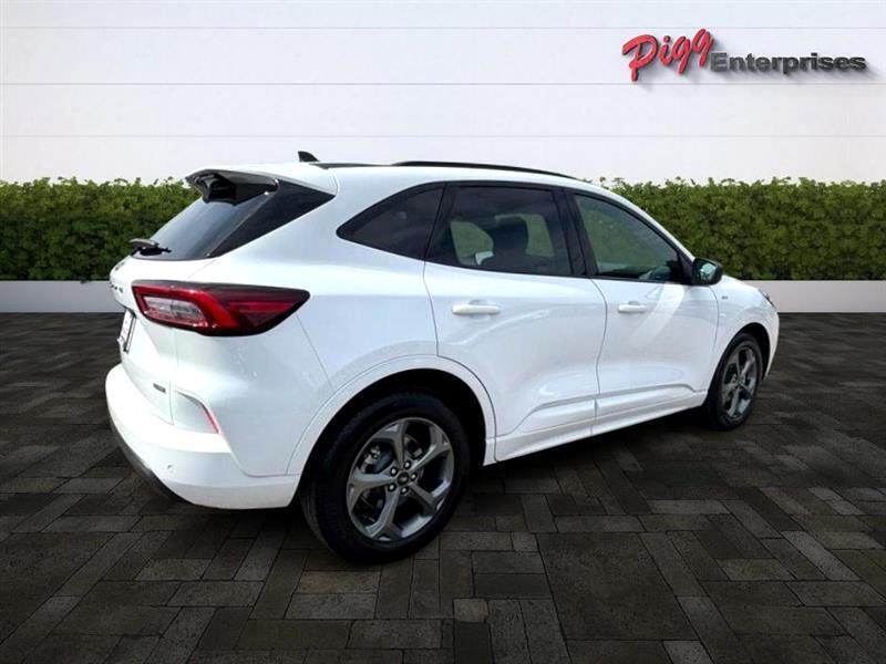 used 2023 Ford Escape car, priced at $25,577