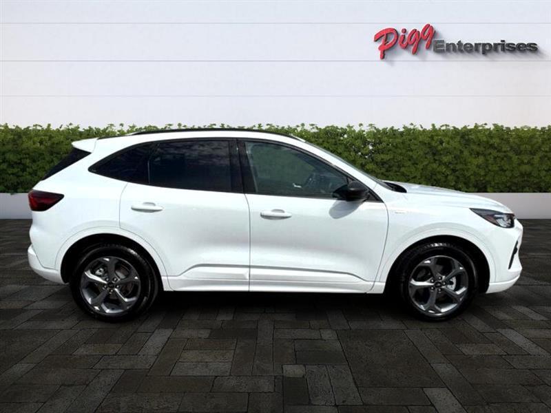 used 2023 Ford Escape car, priced at $25,577