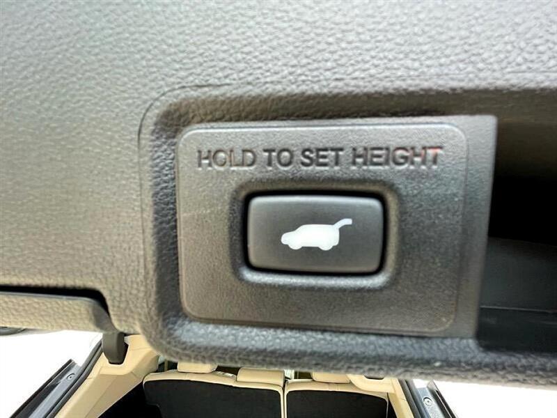 used 2023 Acura RDX car, priced at $39,912