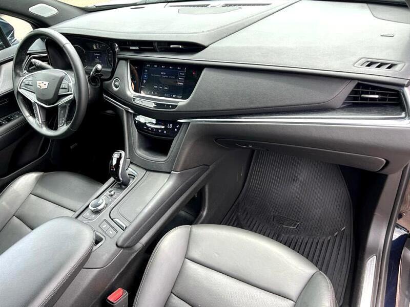 used 2021 Cadillac XT5 car, priced at $31,866