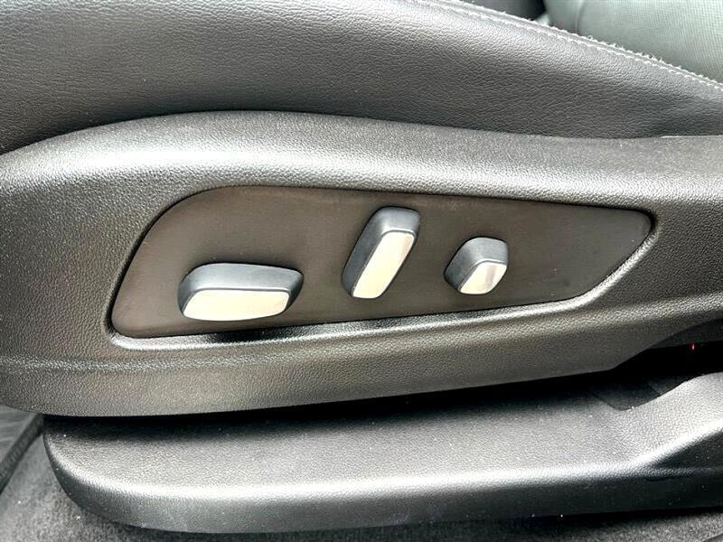used 2021 Cadillac XT5 car, priced at $31,866