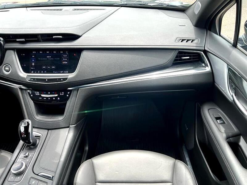 used 2021 Cadillac XT5 car, priced at $31,866