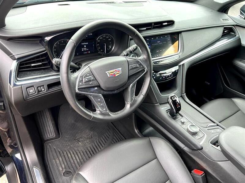 used 2021 Cadillac XT5 car, priced at $31,866