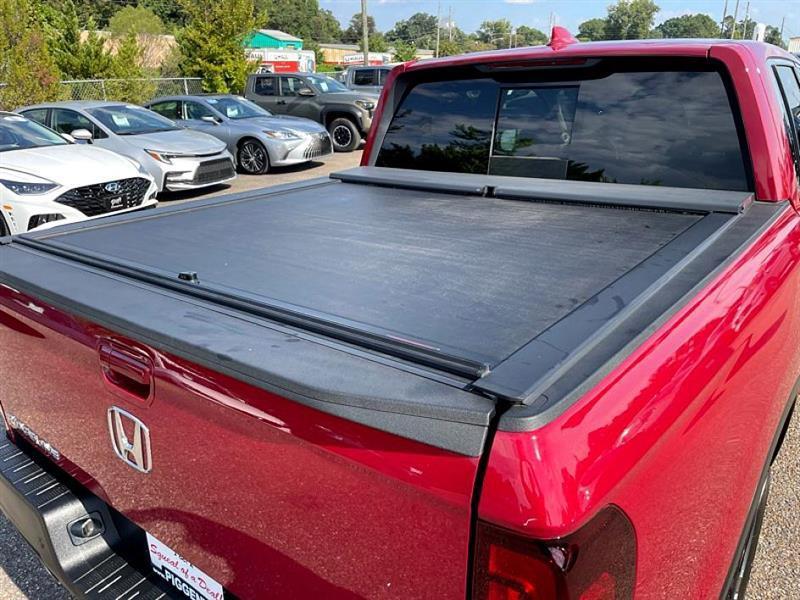 used 2023 Honda Ridgeline car, priced at $35,966