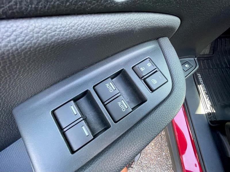 used 2023 Honda Ridgeline car, priced at $35,966