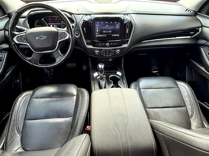 used 2021 Chevrolet Traverse car, priced at $21,833