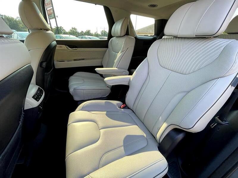 used 2025 Hyundai Palisade car, priced at $46,931