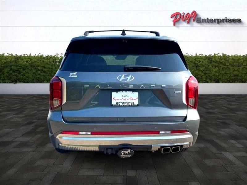 used 2025 Hyundai Palisade car, priced at $46,931