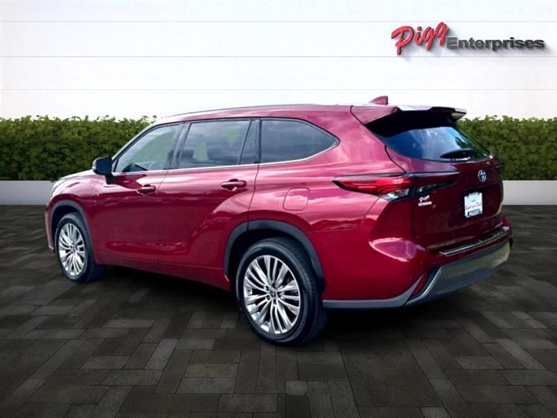 used 2022 Toyota Highlander Hybrid car, priced at $44,966