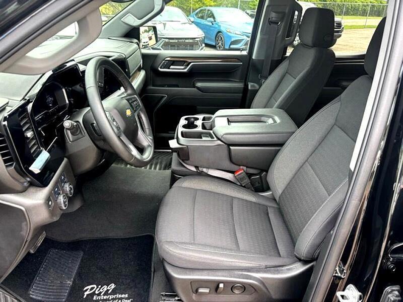 used 2025 Chevrolet Silverado 1500 car, priced at $46,977