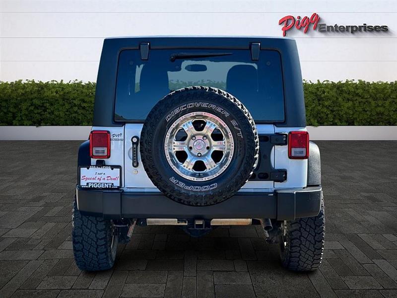 used 2015 Jeep Wrangler Unlimited car, priced at $22,866