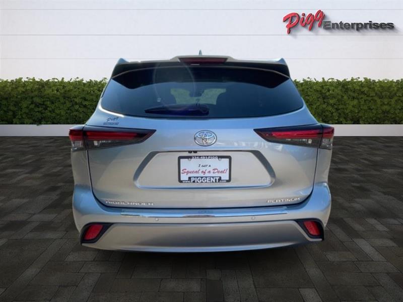used 2024 Toyota Highlander car, priced at $45,966