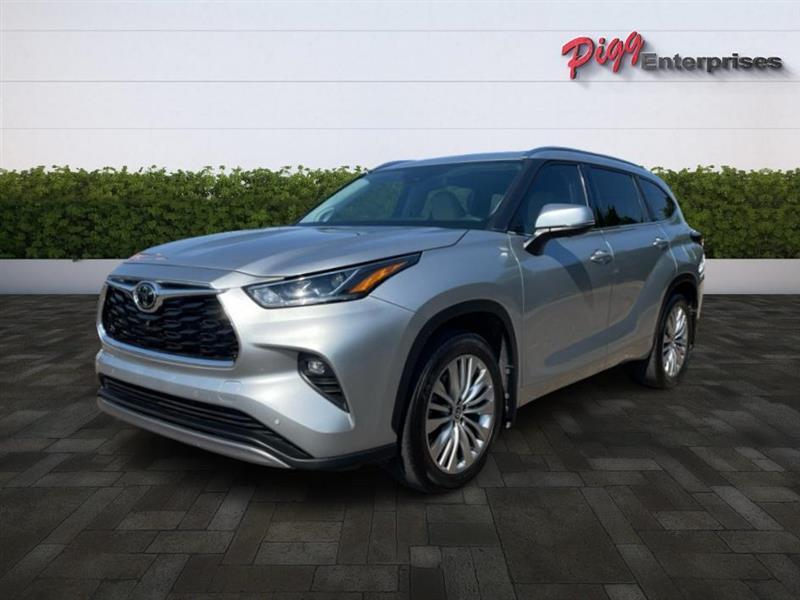 used 2024 Toyota Highlander car, priced at $45,966