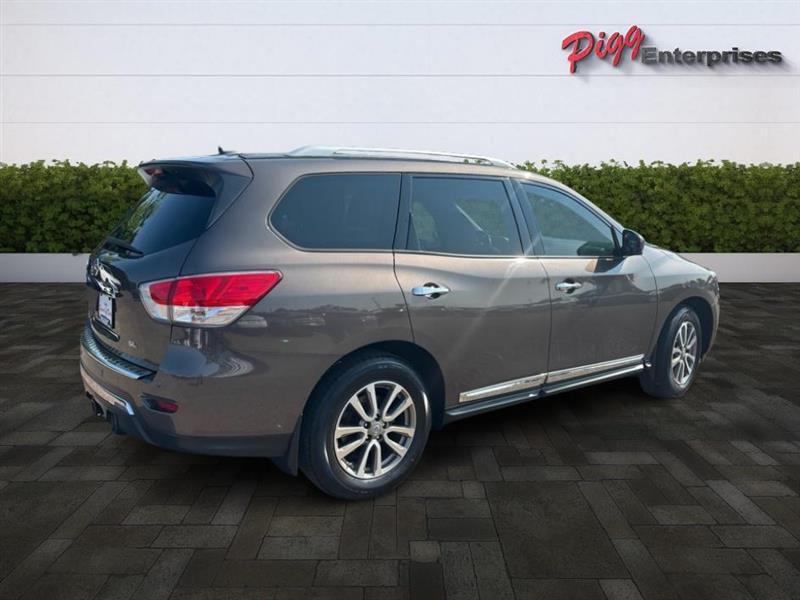 used 2016 Nissan Pathfinder car, priced at $13,917
