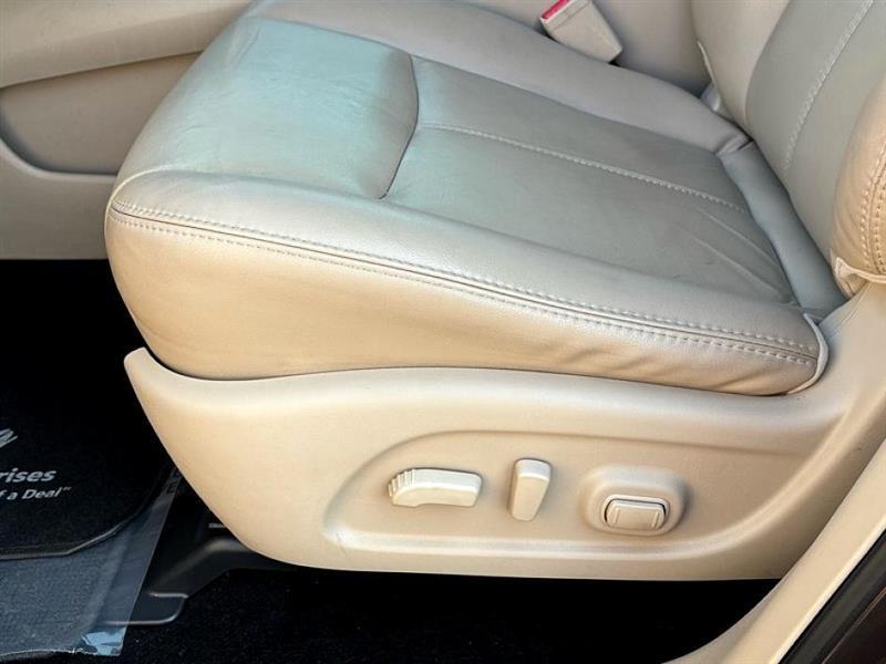 used 2016 Nissan Pathfinder car, priced at $13,917