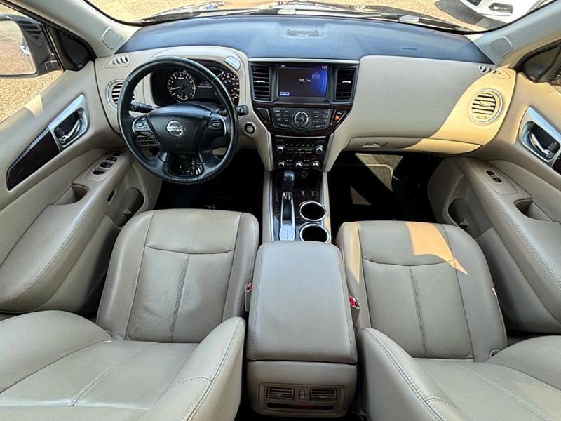 used 2016 Nissan Pathfinder car, priced at $13,917