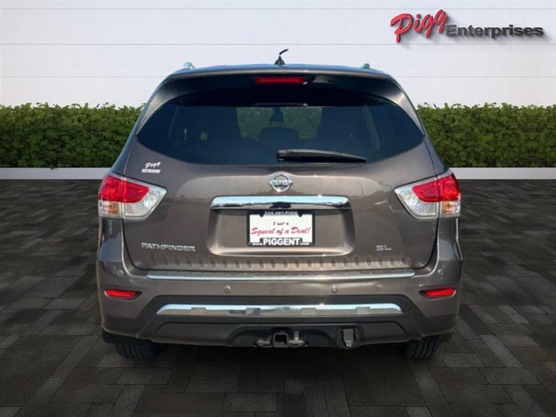 used 2016 Nissan Pathfinder car, priced at $13,917