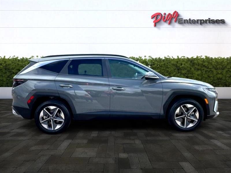 used 2025 Hyundai Tucson car, priced at $29,433